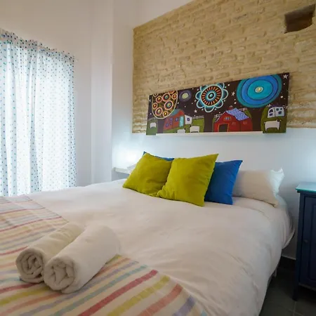 Rentalsevilla Coqueto Apartamento Junto Al Palacio De Las Duenas Seville