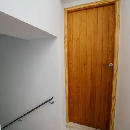 Rentalsevilla Coqueto Apartamento Junto Al Palacio De Las Duenas * Seville